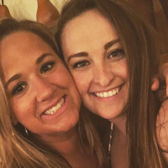 Meet your Posher, Lindsey - Picture 1 of 1